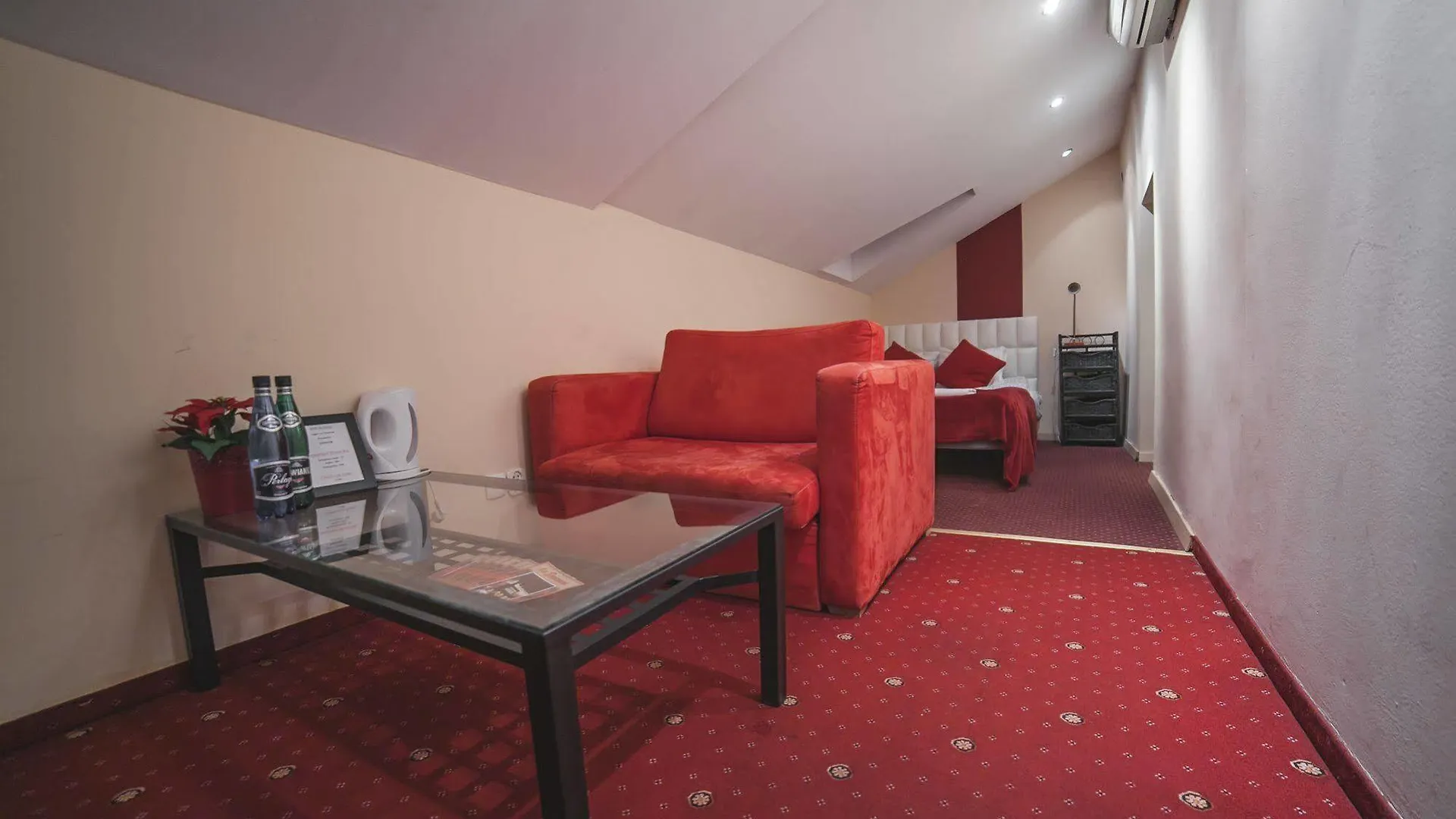 Residence B&B La Fontaine Aparthotel Krakow 2*,  Poland