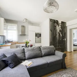 Europa22 Centrum: Old Town In Historic Building Apartment Warsaw