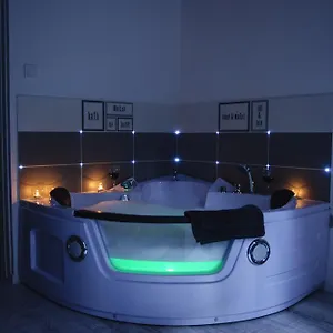 Bedrouse Jacuzzi Starowislna - Old Town Apartament